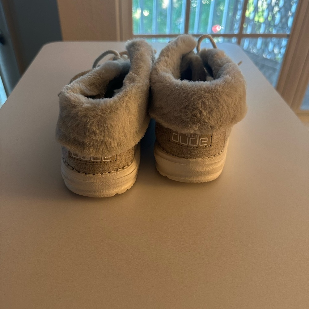 Hey Dude Gray Slippers Comfortable Casual - Picture 3 of 4